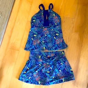 NWOT tankini with matching skirted bottom